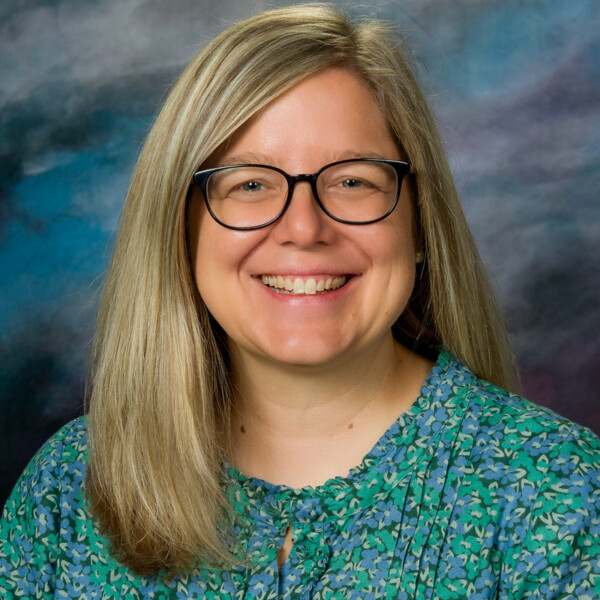 Photo of Shauna Worthington Photo of Shauna Worthington