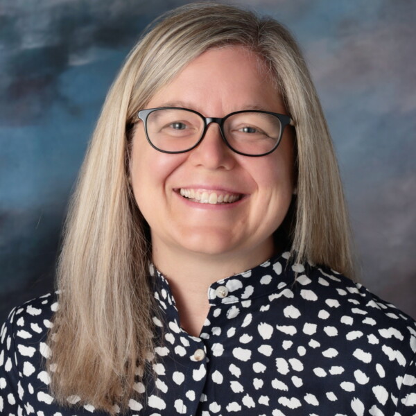 Photo of Shauna Worthington Photo of Shauna Worthington